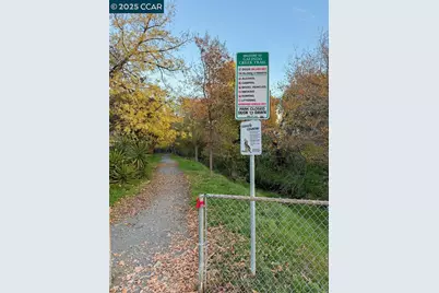 4121 Kensington Dr, Concord, CA 94521 - Photo 43