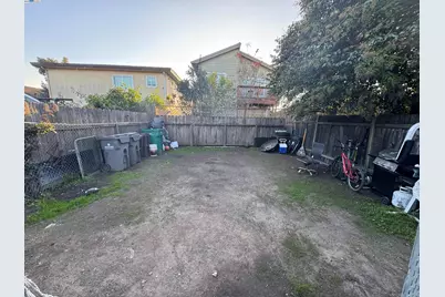 7341 Lockwood St, Oakland, CA 94621 - Photo 19