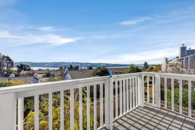 2271 Clearview Cir, Benicia, CA 94510 - Photo 15