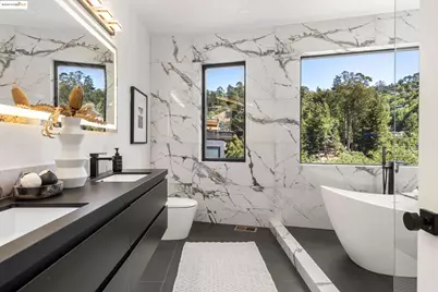 7260 Woodrow Drive, Oakland, CA 94611 - Photo 21