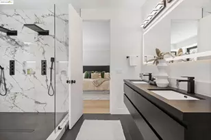 7260 Woodrow Dr, Oakland, CA 94611 - Photo 23