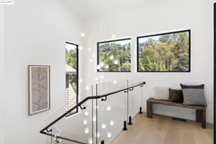 7270 Woodrow Dr, Oakland, CA 94611 - Photo 5