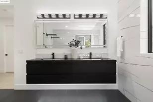 7270 Woodrow Dr, Oakland, CA 94611 - Photo 35