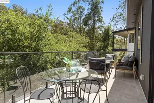 7270 Woodrow Dr, Oakland, CA 94611 - Photo 31