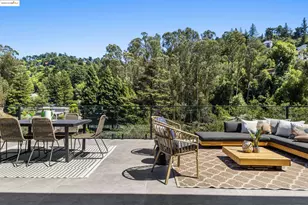 7270 Woodrow Dr, Oakland, CA 94611 - Photo 11