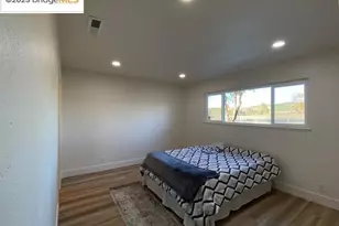 1832 Elkwood Dr, Concord, CA 94519 - Photo 33