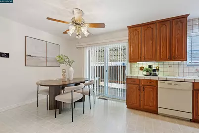 2321 Camino Dolores, Castro Valley, CA 94546 - Photo 9