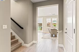 1525 Middle Ln, Hayward, CA 94545 - Photo 3