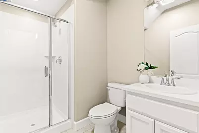 1525 Middle Ln, Hayward, CA 94545 - Photo 19