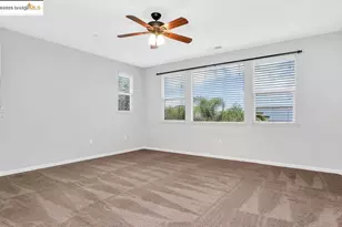 8461 Pinehollow Cir, Discovery Bay, CA 94505 - Photo 23