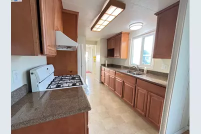 4141 Deep Creek Rd. #180, Fremont, CA 94555 - Photo 5