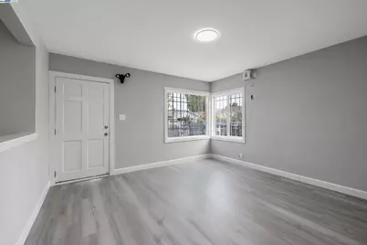 1230 79th Ave, Oakland, CA 94621 - Photo 5