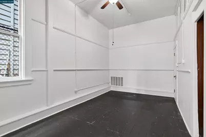 725 Loring Ave, Crockett, CA 94525 - Photo 21