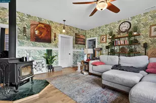 725 Loring Ave, Crockett, CA 94525 - Photo 29