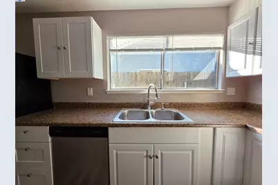 1518 Christina Ave, Stockton, CA 95204 - Photo 11