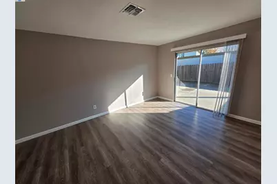 1518 Christina Ave, Stockton, CA 95204 - Photo 5