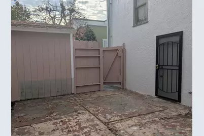 7818 Arthur St, Oakland, CA 94605 - Photo 25