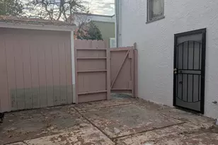 7818 Arthur St, Oakland, CA 94605 - Photo 25