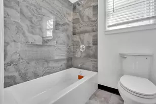 7818 Arthur St, Oakland, CA 94605 - Photo 15