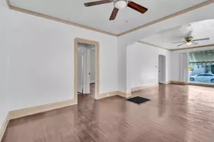 7818 Arthur St, Oakland, CA 94605 - Photo 9