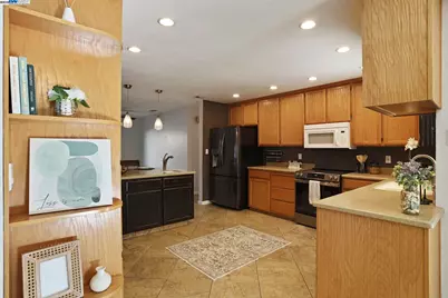 1312 Wylmawood Ln, Modesto, CA 95355 - Photo 11