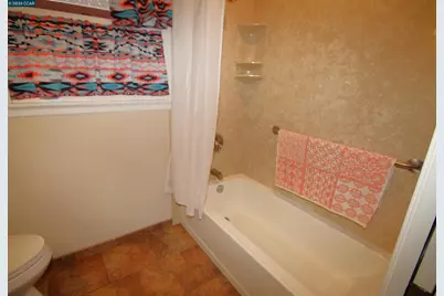 1002 Warren St, Martinez, CA 94553 - Photo 13