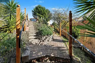 5701 Oakmont Dr, Richmond, CA 94806 - Photo 37