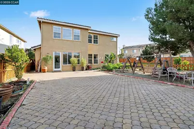 5701 Oakmont Dr, Richmond, CA 94806 - Photo 31