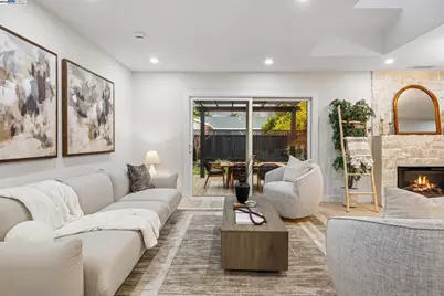 10777 Estates Dr, Cupertino, CA 95014 - Photo 9