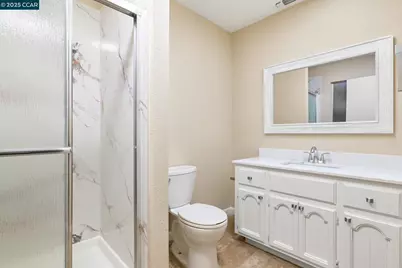 4413 76th St, Sacramento, CA 95820 - Photo 7