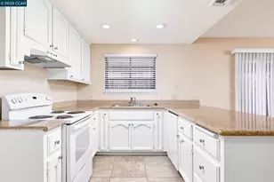 4413 76th St, Sacramento, CA 95820 - Photo 3