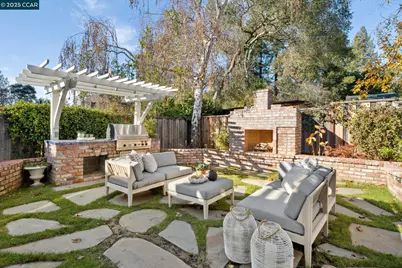 104 Van Ripper Ln, Orinda, CA 94563 - Photo 49