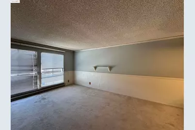 240 N Bayshore Blvd #303, San Mateo, CA 94401 - Photo 3