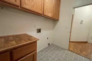 8636 Carlin Ave, Sacramento, CA 95823 - Photo 15