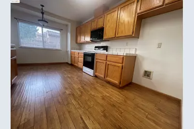 8636 Carlin Ave, Sacramento, CA 95823 - Photo 9