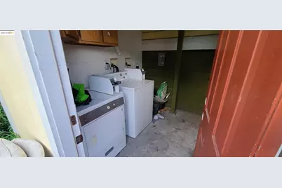 2825 Market St, Oakland, CA 94608 - Photo 53