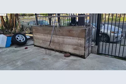 2825 Market St, Oakland, CA 94608 - Photo 51