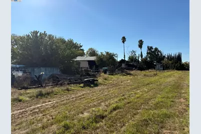 124/130/136 Yosemite Meadows Dr, Modesto, CA 95357 - Photo 13