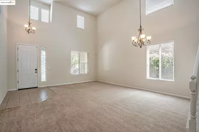 1319 Teal Hollow Dr, Yuba City, CA 95993 - Photo 7