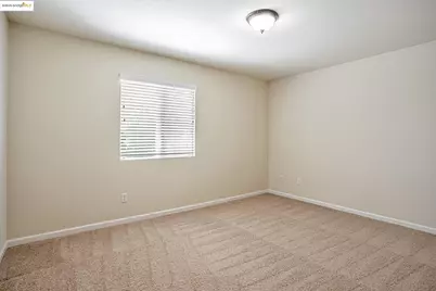 1319 Teal Hollow Dr, Yuba City, CA 95993 - Photo 37