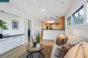 33 Altamount Dr, Orinda, CA 94563 - Photo 21