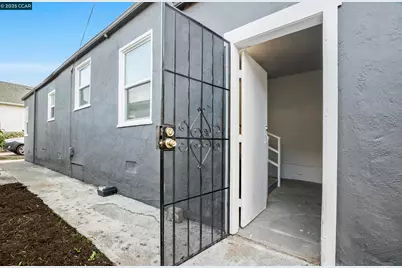 9028 A St, Oakland, CA 94603 - Photo 19