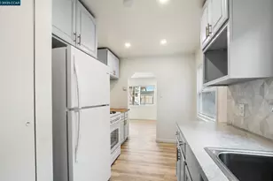 9028 A St, Oakland, CA 94603 - Photo 11