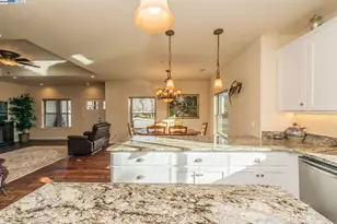 220 Fairway Dr, Weaverville, CA 96093 - Photo 17