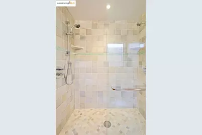6555 Shattuck Avenue, Oakland, CA 94609 - Photo 27