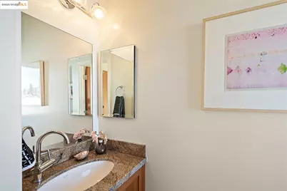 6555 Shattuck Avenue, Oakland, CA 94609 - Photo 19