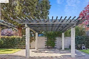 6555 Shattuck Ave., Oakland, CA 94609 - Photo 33