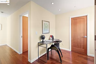 6555 Shattuck Avenue, Oakland, CA 94609 - Photo 21