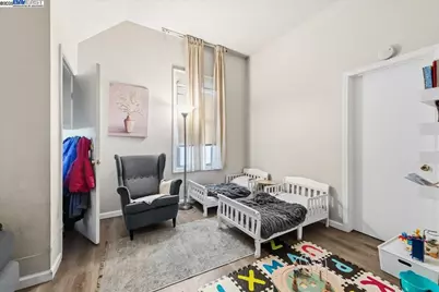 856 21st St, Oakland, CA 94607 - Photo 39