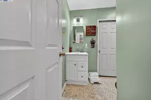 229 Lake Ave, Rodeo, CA 94572 - Photo 27